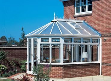 Polycarbonate roof with roof vents